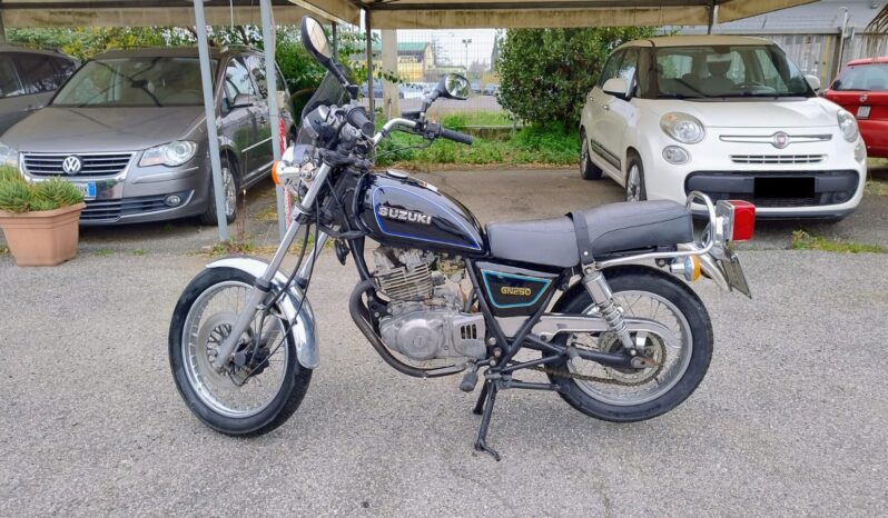 Suzuki GN 250 pieno