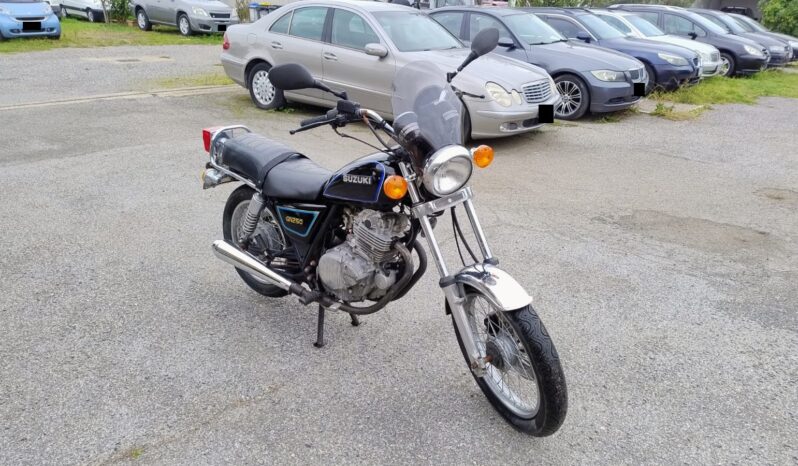 Suzuki GN 250 pieno