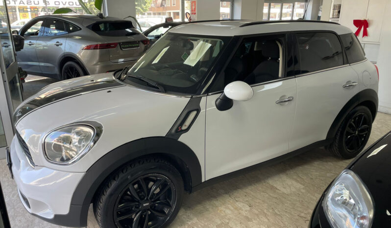 Mini Cooper SD Countryman pieno