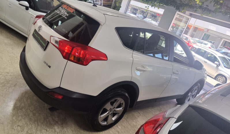 Toyota RAV4 2.0 D-4D 2WD pieno