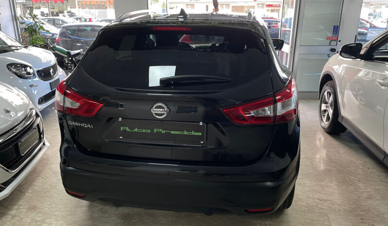 Nissan Qashqai 1.6 dCi 2WD 360 pieno