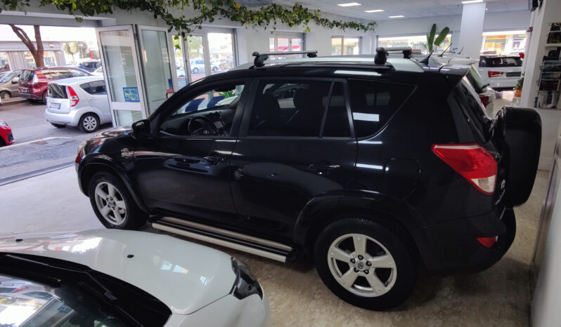 Toyota RAV4 2.2 D-4D 177 CV Luxury pieno